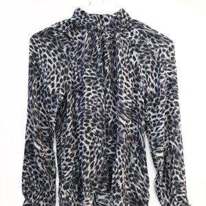 #60 New Bella Dahl Mock neck button back blouse